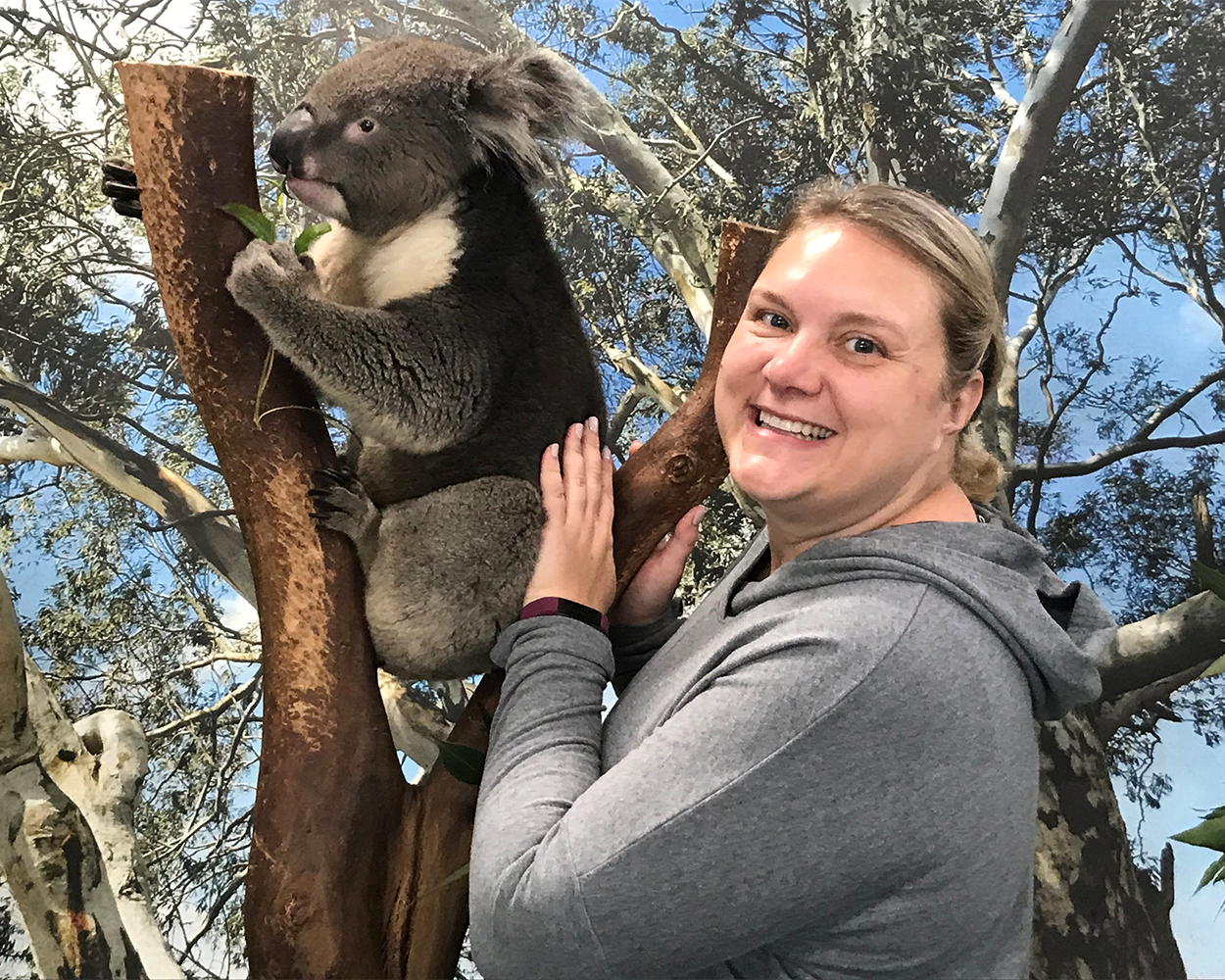 Stephanie Cologna with a koala